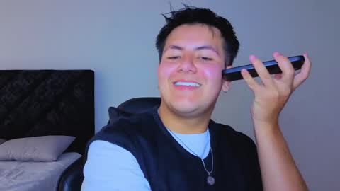 Snapshot of ryan_doretti chatting on September 25, 2025, 4:32 pm Ryan online show from September 25, 2025, 4:32 pm