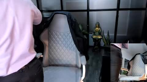 Snapshot of ryan_master_ chatting on December 12, 2024, 6:42 pm ryan_master_ online show from December 12, 2024, 6:42 pm