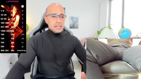 Snapshot of ryan_master_ chatting on December 18, 2024, 4:28 pm ryan_master_ online show from December 18, 2024, 4:28 pm