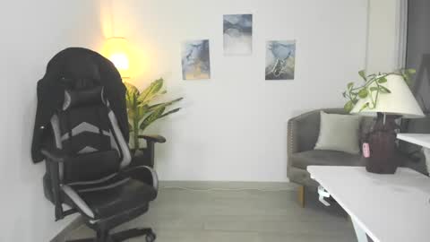 Snapshot of ryan_master_ chatting on December 27, 2024, 10:01 am ryan_master_ online show from December 27, 2024, 10:01 am