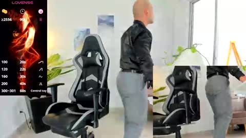 Snapshot of ryan_master_ chatting on December 30, 2024, 3:35 pm ryan_master_ online show from December 30, 2024, 3:35 pm