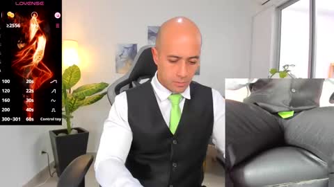 Snapshot of ryan_master_ chatting on January 3, 2025, 3:12 pm ryan_master_ online show from January 3, 2025, 3:12 pm