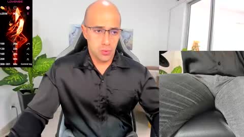 Snapshot of ryan_master_ chatting on January 7, 2025, 12:09 pm ryan_master_ online show from January 7, 2025, 12:09 pm