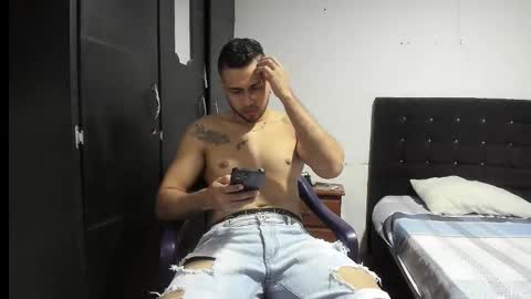 ryan_xc1 online show from November 18, 2025, 1:55 am