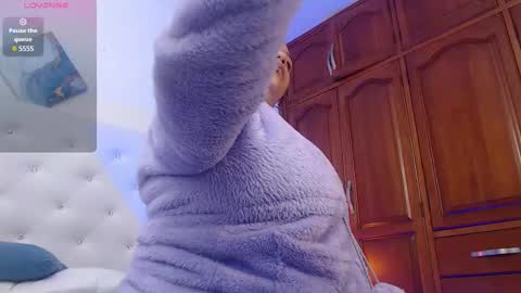 Hanna  online show from February 19, 2025, 2:12 pm