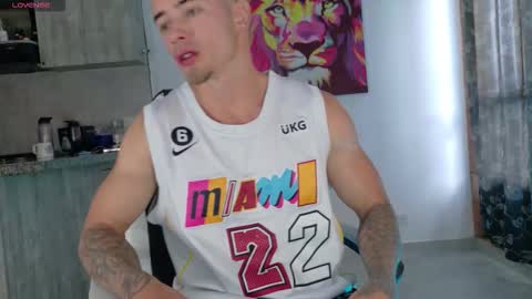 Ryan Blue ig ryannblue online show from December 14, 2025, 6:56 pm