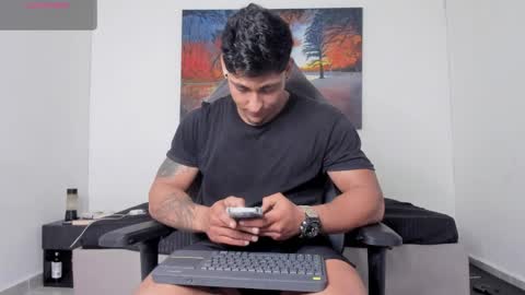 ryanwhite3 online show from April 1, 2026, 12:55 am