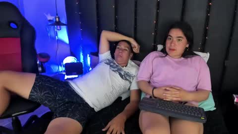 Snapshot of ryder_n_violet chatting on January 15, 2025, 11:51 pm Ryder and Violet online show from January 15, 2025, 11:51 pm
