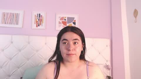 Snapshot of ryder_n_violet chatting on February 4, 2025, 11:38 am Ryder and Violet online show from February 4, 2025, 11:38 am