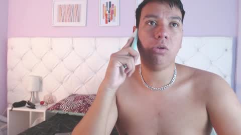 Snapshot of ryder_n_violet chatting on February 7, 2025, 2:29 am Ryder and Violet online show from February 7, 2025, 2:29 am