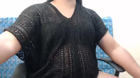 rylle_asian online show from February 15, 2026, 8:46 am