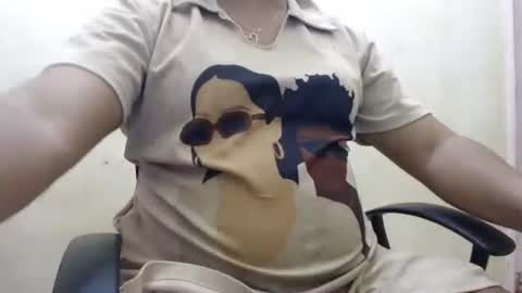 rylle_asian online show from February 27, 2026, 11:10 am