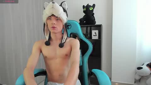 Snapshot of ryo_bleu chatting on July 23, 2026, 7:56 pm RYO BLEU online show from July 23, 2026, 7:56 pm
