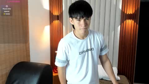 Ryo Kush online show from October 19, 2025, 3:07 am