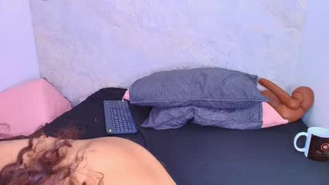 Snapshot of s_sofia_ chatting on March 7, 2025, 8:00 pm s_sofia_ online show from March 7, 2025, 8:00 pm