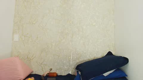 Snapshot of s_sofia_ chatting on September 27, 2025, 7:19 pm s_sofia_ online show from September 27, 2025, 7:19 pm