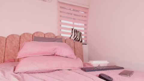 Snapshot of s_sofia_ chatting on June 30, 2026, 7:15 pm s_sofia_ online show from June 30, 2026, 7:15 pm