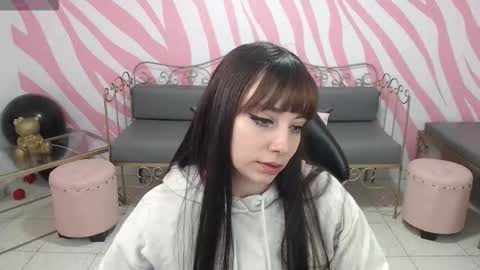 Sabrina online show from November 5, 2025, 1:11 pm