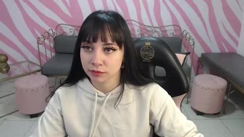 Sabrina online show from December 14, 2025, 1:27 pm