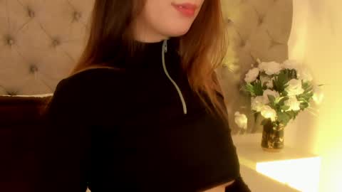 Snapshot of saamyreyes chatting on May 4, 2026, 8:27 pm Saamy Reyes online show from May 4, 2026, 8:27 pm