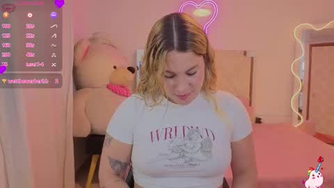 saaya_tay online show from February 3, 2026, 3:04 am