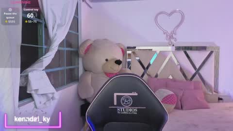 saaya_tay online show from April 2, 2026, 3:15 am