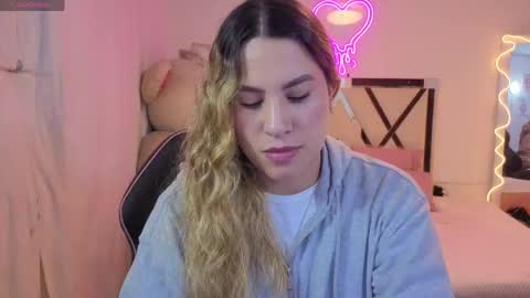 Snapshot of saaya_tay chatting on May 14, 2026, 3:24 am saaya_tay online show from May 14, 2026, 3:24 am