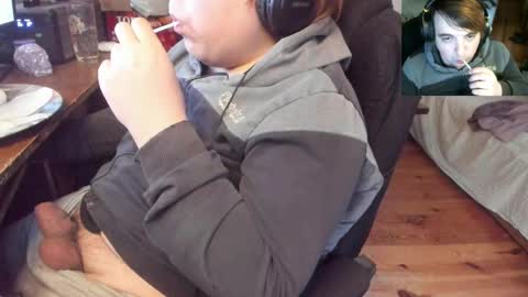 Snapshot of saboda chatting on January 8, 2026, 7:10 am 1141323 my Lord Mister Max moms treasure online show from January 8, 2026, 7:10 am