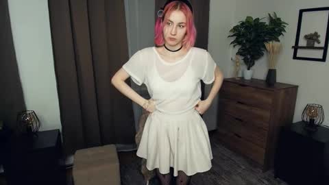 Snapshot of sabr1naa chatting on December 4, 2025, 7:06 am Sabrina online show from December 4, 2025, 7:06 am