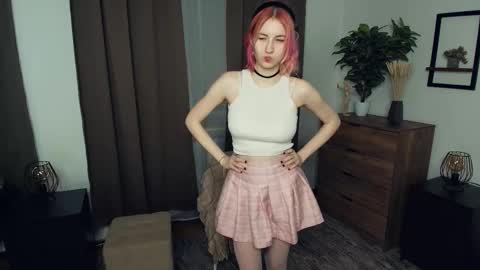 Snapshot of sabr1naa chatting on December 5, 2025, 7:17 am Sabrina online show from December 5, 2025, 7:17 am