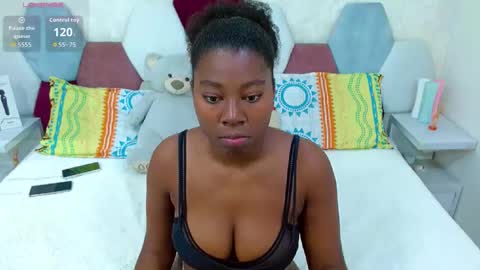 Snapshot of sabriana_smith1 chatting on May 10, 2026, 3:33 am sabriana_smith1 online show from May 10, 2026, 3:33 am