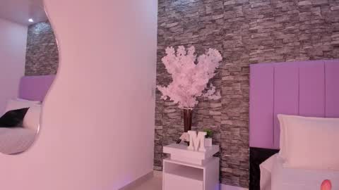 Snapshot of sabrina_f0xx chatting on March 11, 2026, 6:25 pm sabrina_f0xx online show from March 11, 2026, 6:25 pm