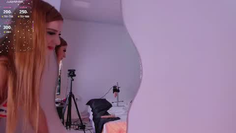 Snapshot of sabrina_f0xx chatting on July 22, 2026, 6:32 pm sabrina_f0xx online show from July 22, 2026, 6:32 pm