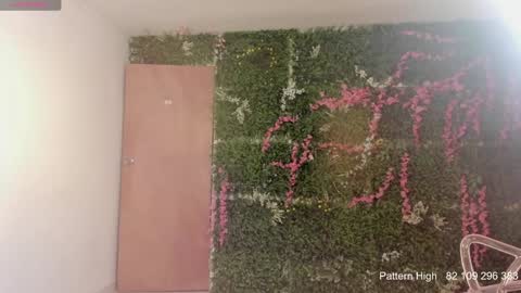 Snapshot of sabrina_geek chatting on October 25, 2025, 2:08 am sabrina_geek online show from October 25, 2025, 2:08 am