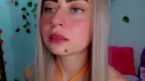 Snapshot of sabrinaexpositoxx chatting on January 19, 2026, 3:54 am SABRI online show from January 19, 2026, 3:54 am