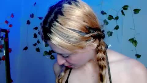 Snapshot of sabrinaexpositoxx chatting on February 8, 2026, 12:30 pm SABRI online show from February 8, 2026, 12:30 pm