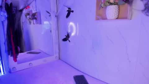 Snapshot of sabrinahims_ chatting on October 28, 2025, 4:49 am mariana online show from October 28, 2025, 4:49 am