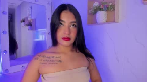 Snapshot of sabrinahims_ chatting on November 19, 2025, 2:44 am mariana online show from November 19, 2025, 2:44 am