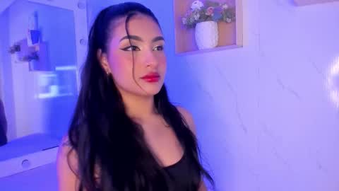 Snapshot of sabrinahims_ chatting on November 20, 2025, 5:51 am mariana online show from November 20, 2025, 5:51 am