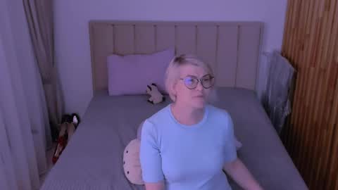 Snapshot of sabrinamacmarren chatting on March 27, 2026, 8:30 pm Sabrina MacMarren online show from March 27, 2026, 8:30 pm