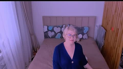 Snapshot of sabrinamacmarren chatting on April 7, 2026, 4:29 pm Sabrina MacMarren online show from April 7, 2026, 4:29 pm