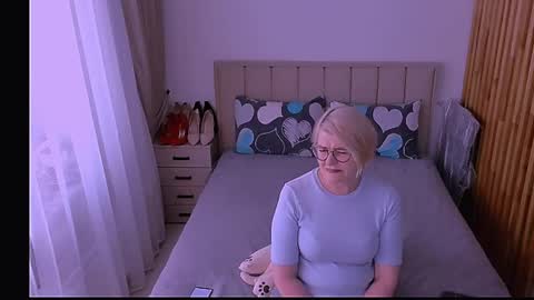 Snapshot of sabrinamacmarren chatting on May 11, 2026, 4:04 pm Sabrina MacMarren online show from May 11, 2026, 4:04 pm