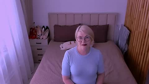 Snapshot of sabrinamacmarren chatting on May 25, 2026, 2:23 pm Sabrina MacMarren online show from May 25, 2026, 2:23 pm