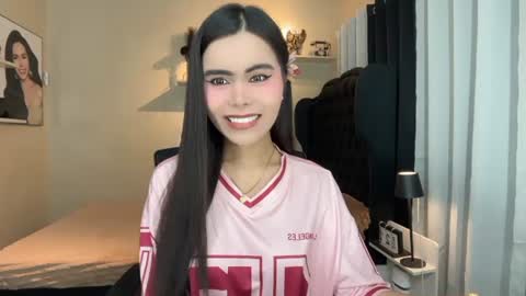 sabrinamadonna54 online show from June 22, 2026, 4:53 am