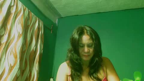 Snapshot of sabrinamae69 chatting on February 3, 2025, 6:39 pm naden online show from February 3, 2025, 6:39 pm