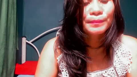 Snapshot of sabrinamae69 chatting on February 14, 2025, 3:26 pm naden online show from February 14, 2025, 3:26 pm