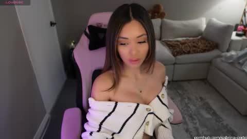 Snapshot of sabrinasarcade chatting on February 12, 2026, 5:41 pm Sabrina online show from February 12, 2026, 5:41 pm