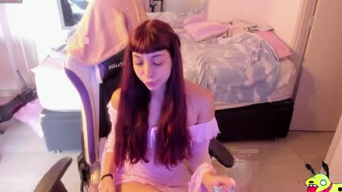 Sabrina  online show from April 9, 2026, 9:53 pm