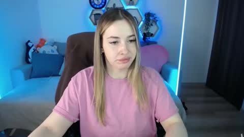 Sabrina Violet online show from March 18, 2026, 9:12 am