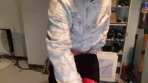 Snapshot of sacredroses chatting on November 10, 2025, 4:17 pm sacredroses online show from November 10, 2025, 4:17 pm